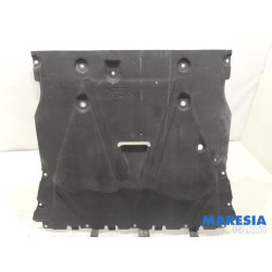 Renault - Clio - Engine protection panel