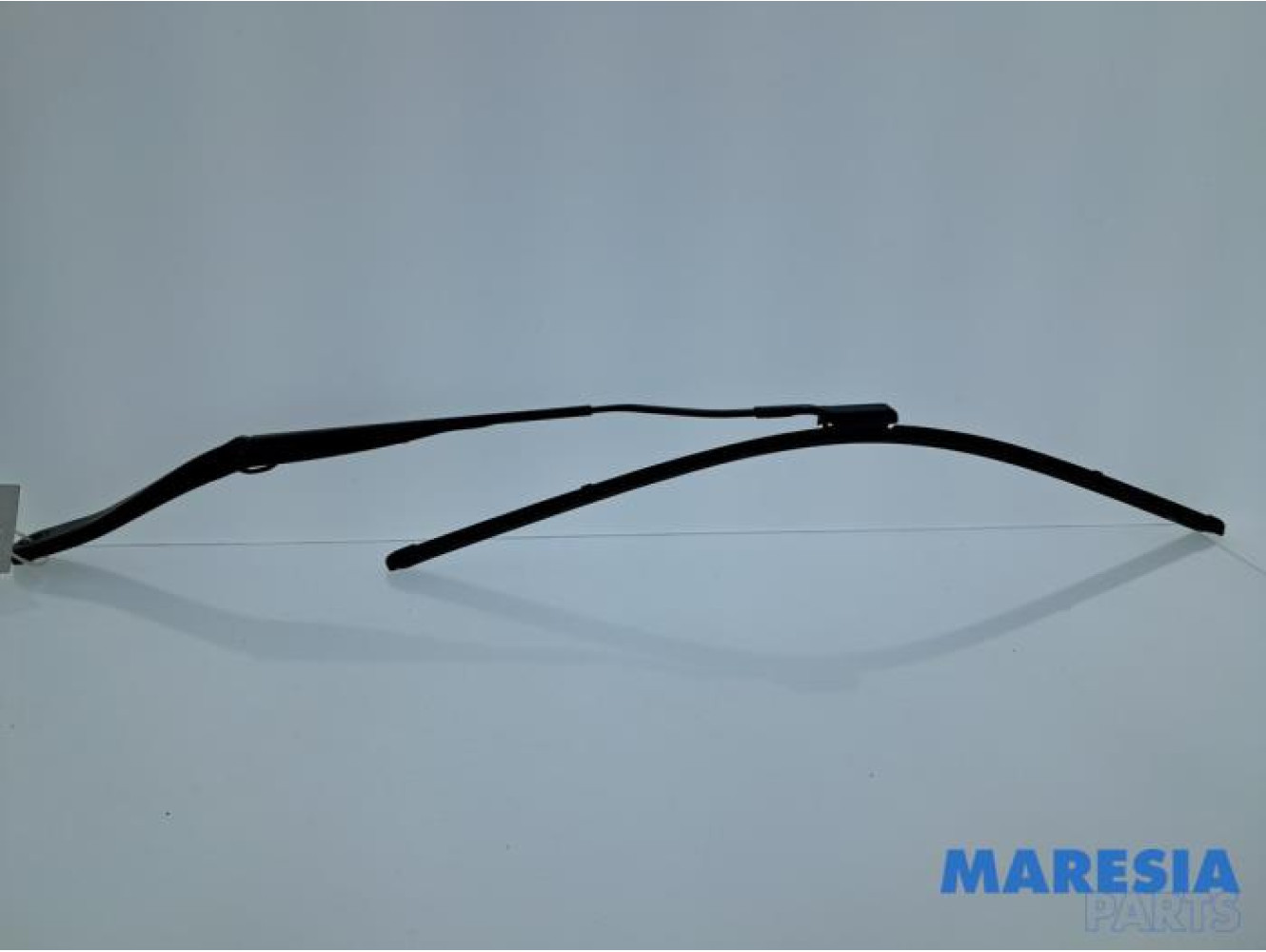 Renault - Clio - Ruitenwisserarm voor