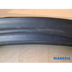 Renault - Clio - Portierrubber 4Deurs rechts-achter