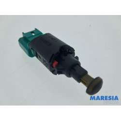 Citroen - Berlingo - Bremslicht Schalter