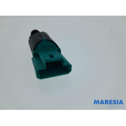 Citroen - Berlingo - Bremslicht Schalter