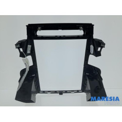Renault - Megane - Radiotrim
