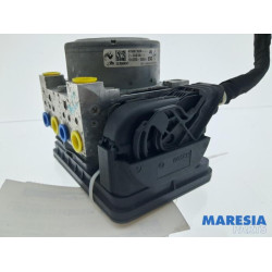 Renault - Megane - ABS Pomp