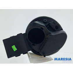 Renault - Clio - Tank Klep