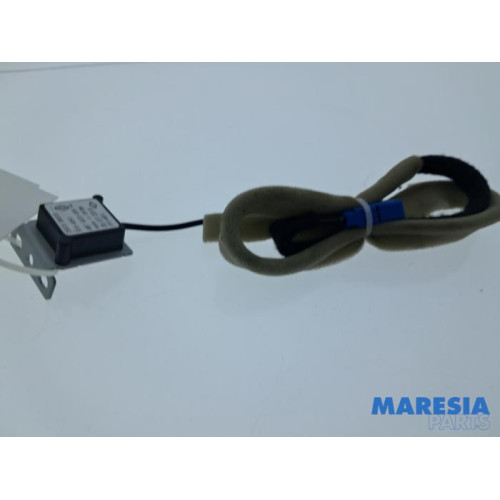 Renault - Megane - GPS Antenne