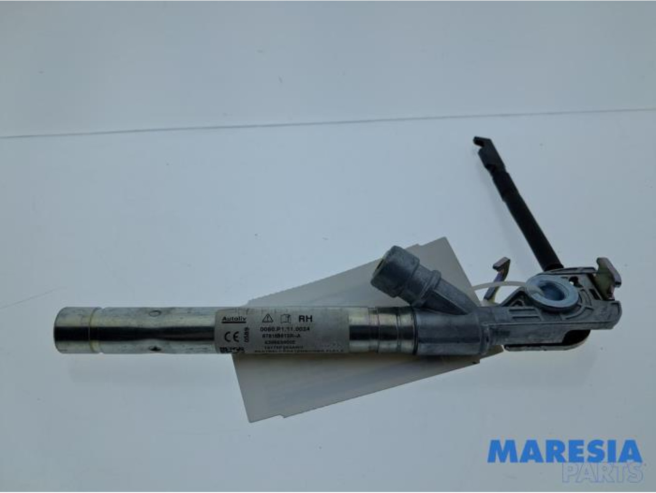 Renault - Clio - Gurtsrammer rechts