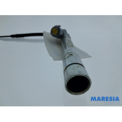 Renault - Clio - Gurtsrammer rechts