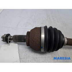 Renault - Trafic - Front drive shaft, left