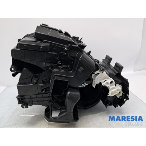 Renault - Clio - Heizgehäuse