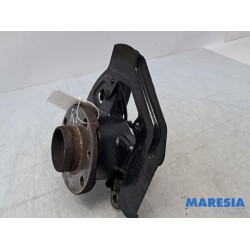 Renault - Twingo - Knuckle, front right