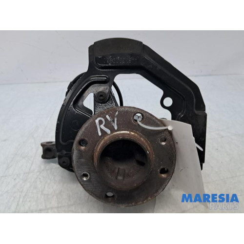 Renault - Twingo - Knuckle, front right