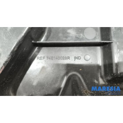 Renault - Grand Scenic - Reservewielbak