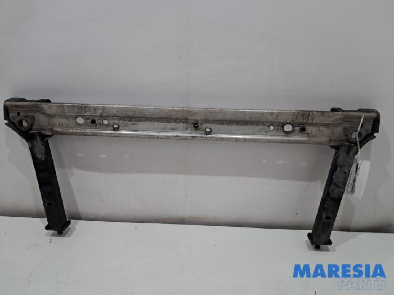 Renault - Grand Scenic - Radiateurbalk