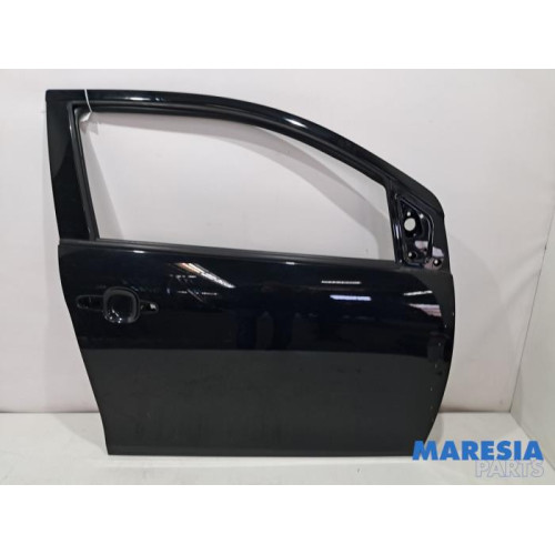 Peugeot - 108 - Front door 4-door, right