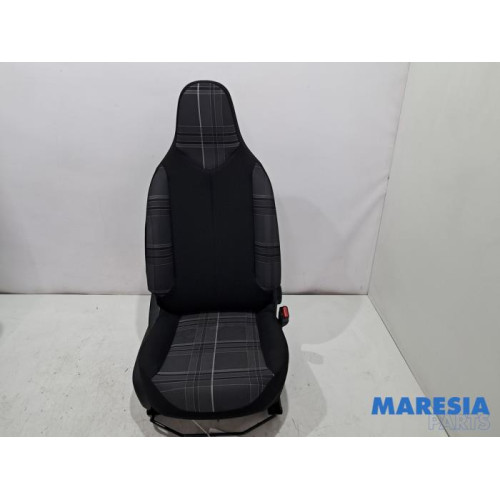 Peugeot - 108 - Stoel rechts