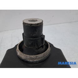 Renault - Twingo - Bras de suspension bas avant droit