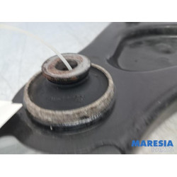 Renault - Twingo - Bras de suspension bas avant droit