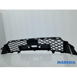 Renault - Clio - Grille