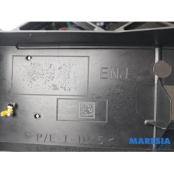 Renault - Clio - Grille