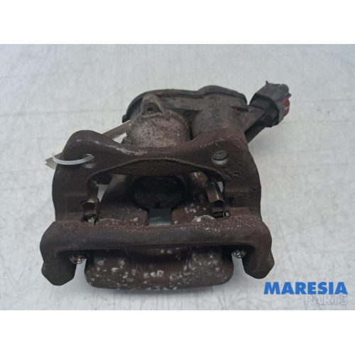 Renault - Grand Scenic - Remklauw (Tang) rechts-achter