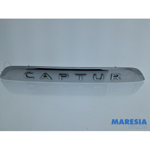 Renault - Captur - Decorative strip tailgate