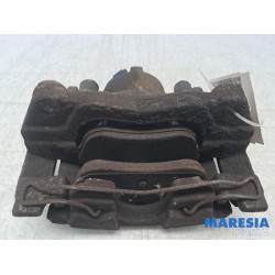 Renault - Grand Scenic - Remklauw (Tang) links-voor