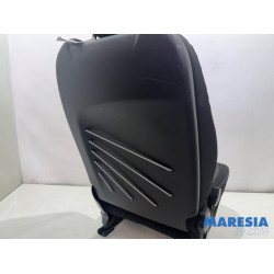 Renault - Captur - Sitz links