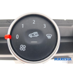 Renault - Clio - Panneau de commandes chauffage