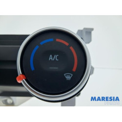 Renault - Clio - Panneau de commandes chauffage