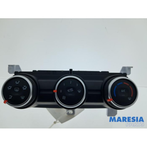 Renault - Clio - Kachel Bedieningspaneel