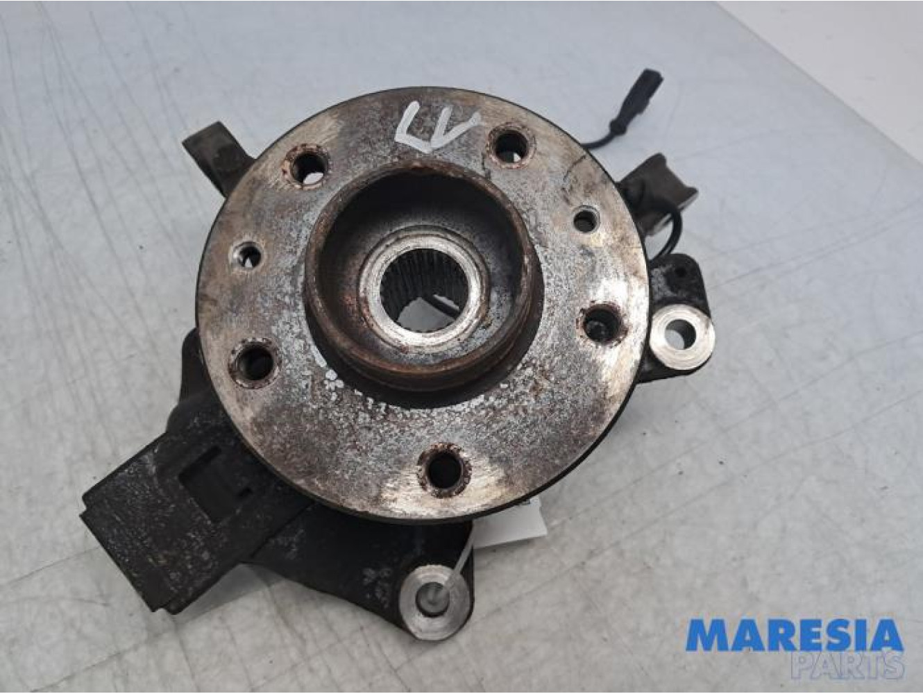 Renault - Grand Scenic - Achsschenkel rechts vorne