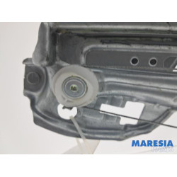 Renault - Megane - Fenstermechanik 4-türig rechts hinten