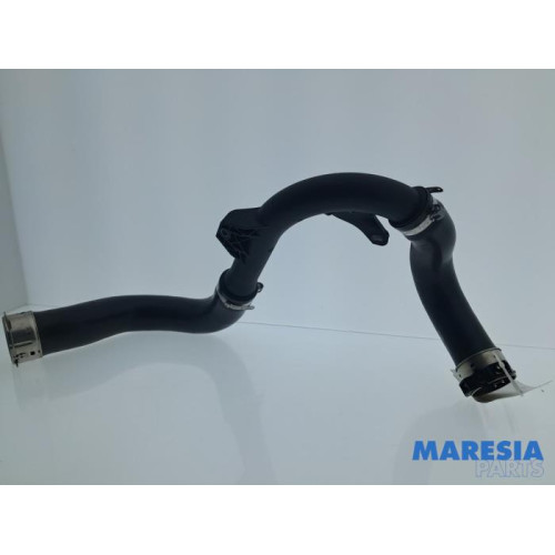 Renault - Clio - Intercooler hose
