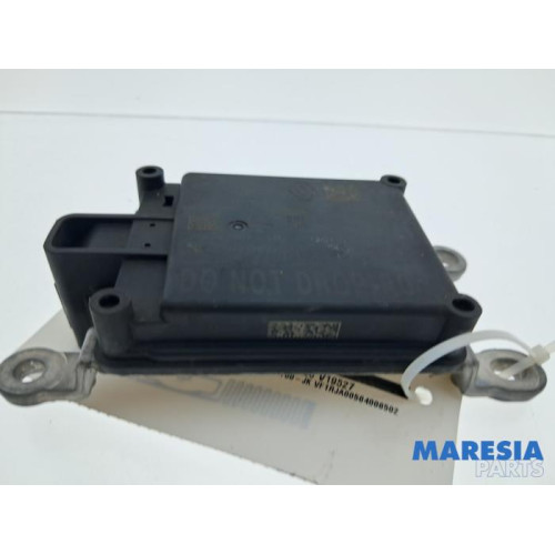 Renault - Clio - Radar sensor