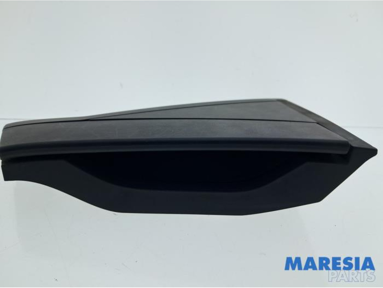 Renault - Clio - Rear door handle 4-door, right