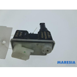 Renault - Clio - Tankklappe Schalter