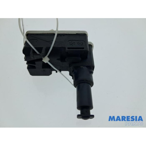 Renault - Clio - Tankklep Schakelaar