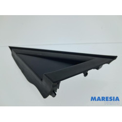 Renault - Clio - Decorative strip