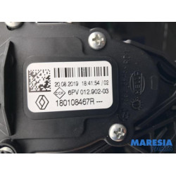 Renault - Clio - Gaspedal