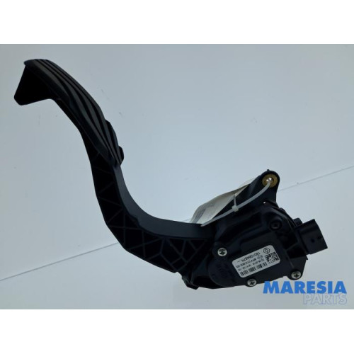 Renault - Clio - Accelerator pedal