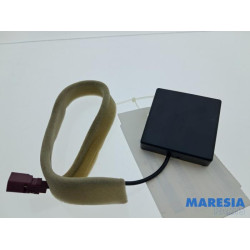 Renault - Clio - Antenne Versterker