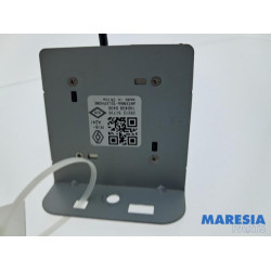 Renault - Clio - Antenne Versterker