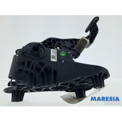 Renault - Clio - Kupplungspedal