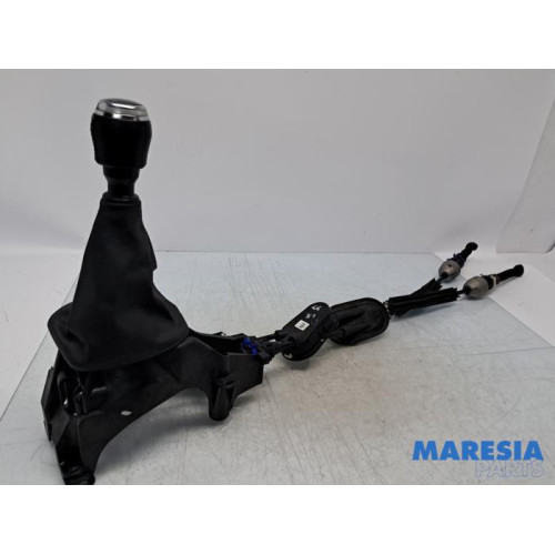 Renault - Clio - Versnellingspook