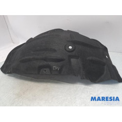 Renault - Grand Scenic - Passage de roue