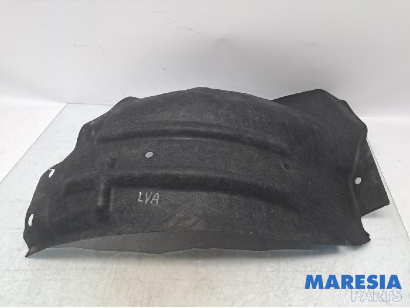 Renault - Megane - Wheel arch liner