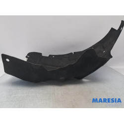 Renault - Megane - Passage de roue