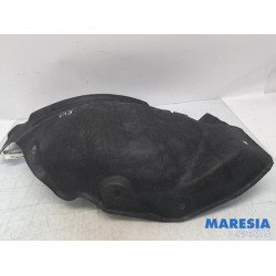 Renault - Megane - Passage de roue