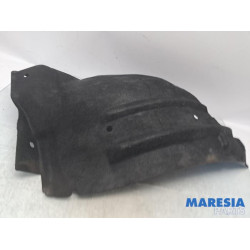 Renault - Megane - Passage de roue