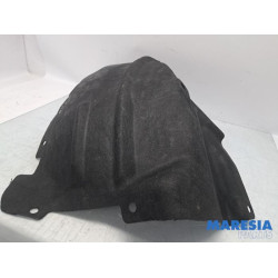 Renault - Megane - Passage de roue